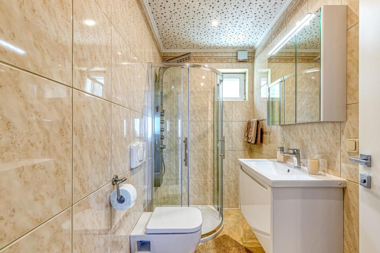 Villa Milena With Pool And Sea View Crveni Vrh Zewnętrze zdjęcie