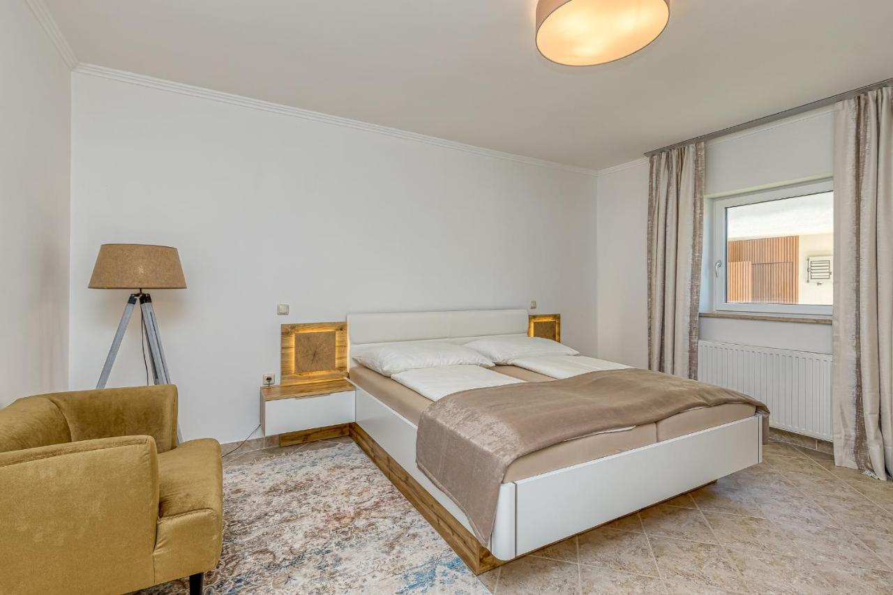 Villa Milena With Pool And Sea View Crveni Vrh Zewnętrze zdjęcie